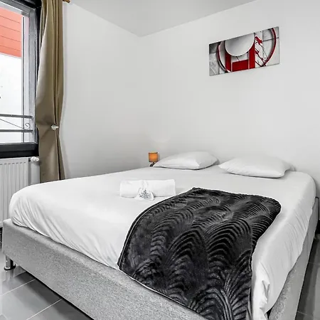 Homey Luxury - Proche Du Centre-ville, Des Transports, De Geneve Apartment *