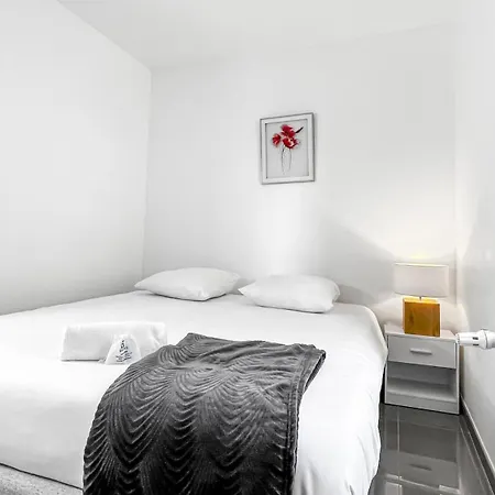 Apartment Homey Luxury - Proche Du Centre-ville, Des Transports, De Geneve Annemasse