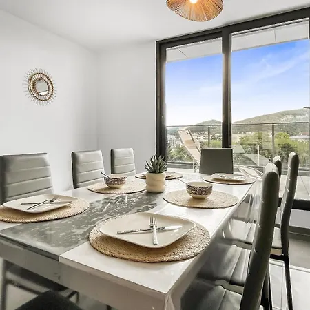 Homey Luxury - Proche Du Centre-ville, Des Transports, De Geneve Apartment *